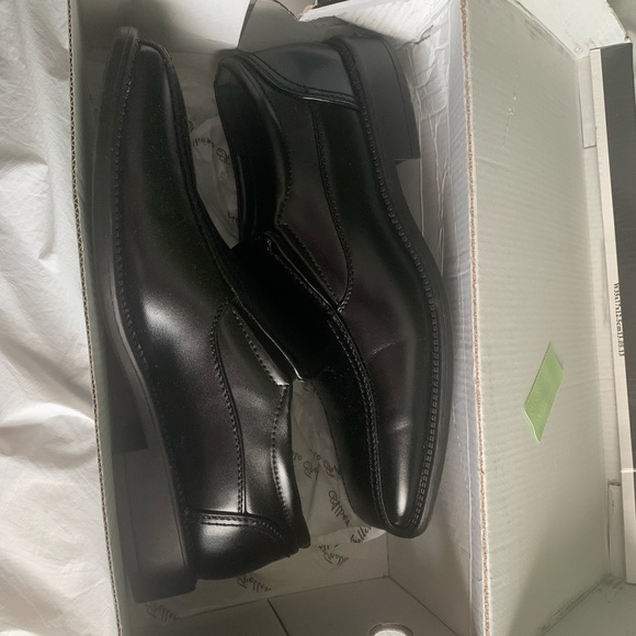 Shoes - Picture 1 of 3